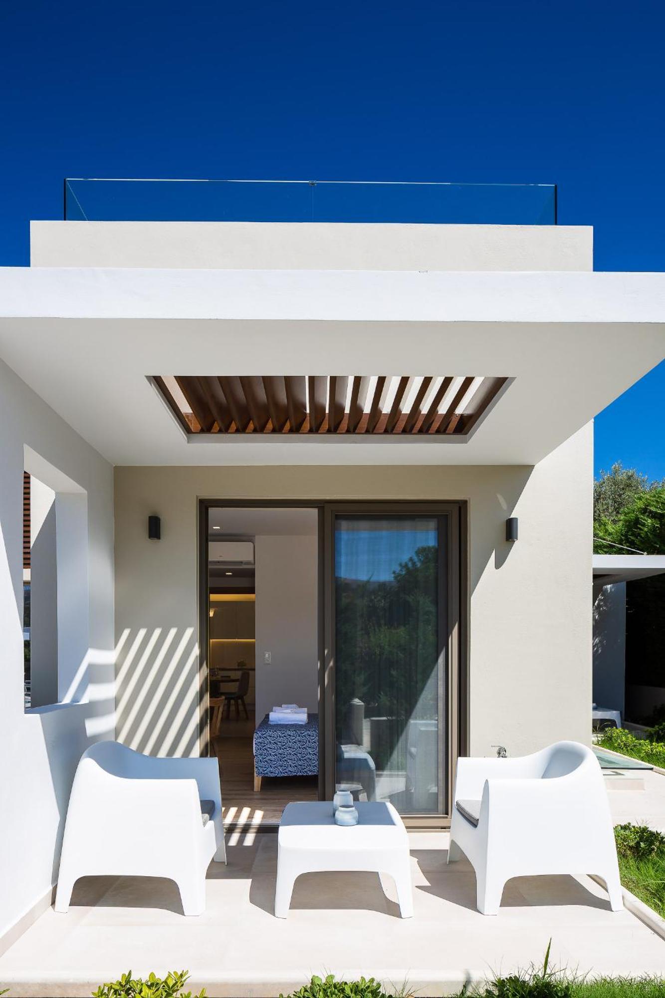 Vasilios Villa, With Pool, Gym & Close To Beach, By Thinkvilla Loutra Exterior foto