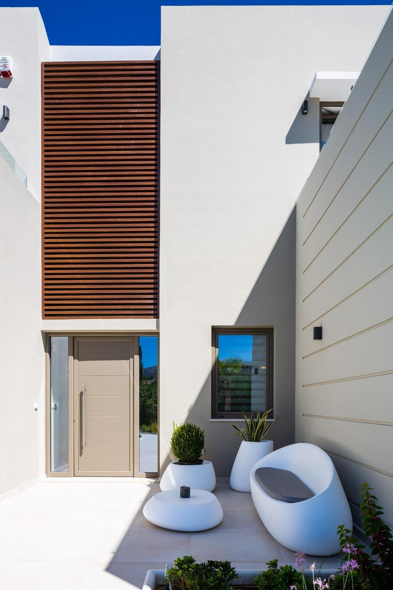 Vasilios Villa, With Pool, Gym & Close To Beach, By Thinkvilla Loutra Exterior foto