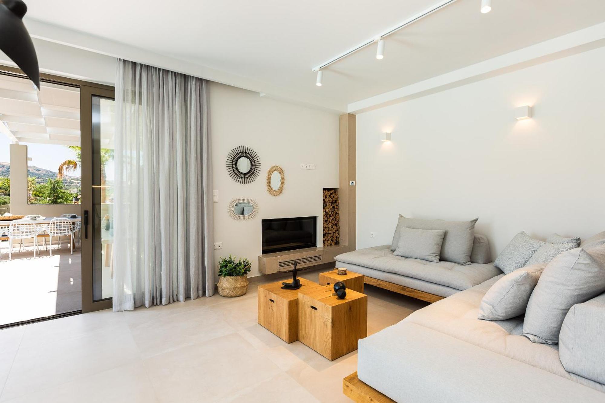 Vasilios Villa, With Pool, Gym & Close To Beach, By Thinkvilla Loutra Exterior foto