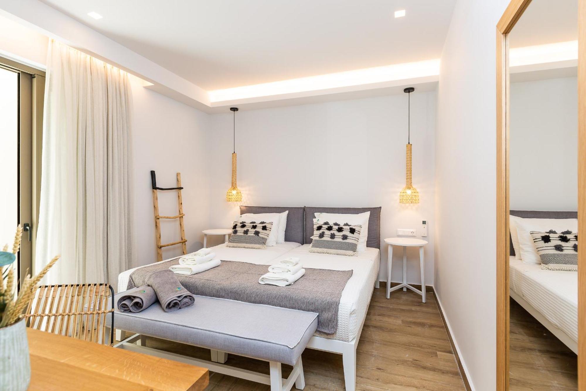 Vasilios Villa, With Pool, Gym & Close To Beach, By Thinkvilla Loutra Exterior foto
