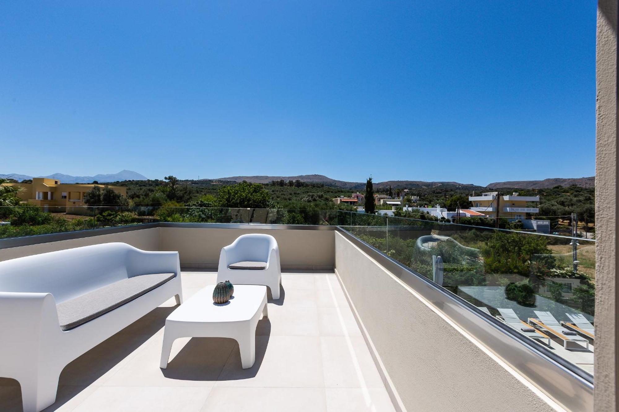 Vasilios Villa, With Pool, Gym & Close To Beach, By Thinkvilla Loutra Exterior foto